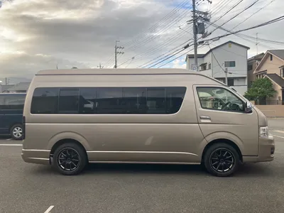 ​ハイエースワゴン グランドキャビン(TRH224W改) 写真3