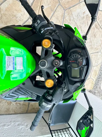  カワサキNinja ZX-25R SE KRTエディション 写真10