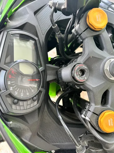  カワサキNinja ZX-25R SE KRTエディション 写真9