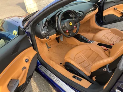 フェラーリ488GTB(2016) 写真7